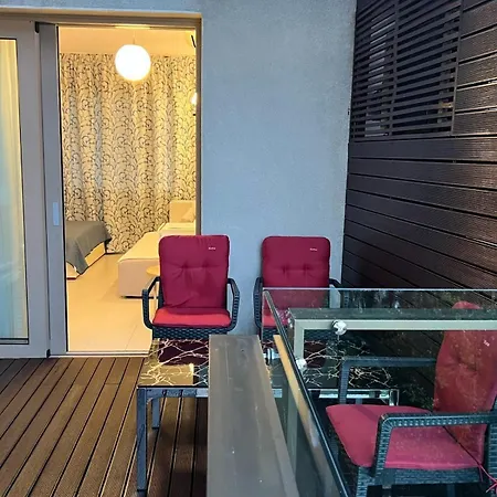 Yoo Bg 1br דירה אובזור
